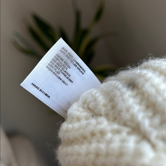 Charles Jeffrey LOVERBOY Off-White Chunky Dragon Beanie - Picture 12 of 14